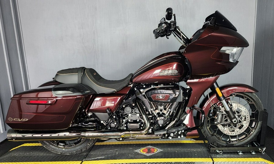 2024 HarleyDavidson CVO™ Road Glide FLTRXSE COPPERHEAD W/ PINSTRIPE