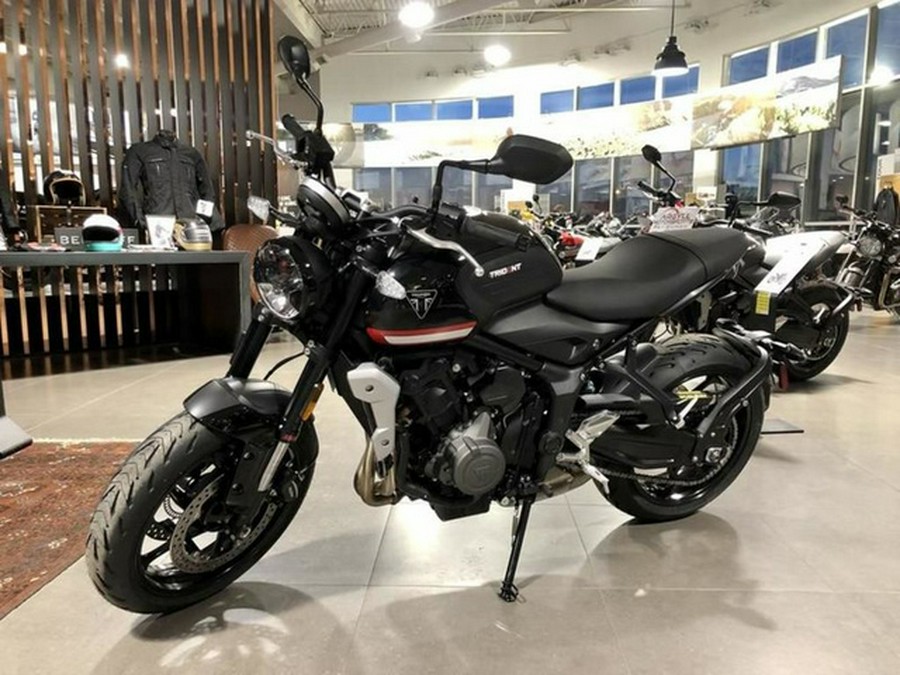 2023 Triumph Trident 660 Sapphire Black