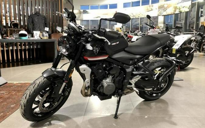 2023 Triumph Trident 660 Sapphire Black