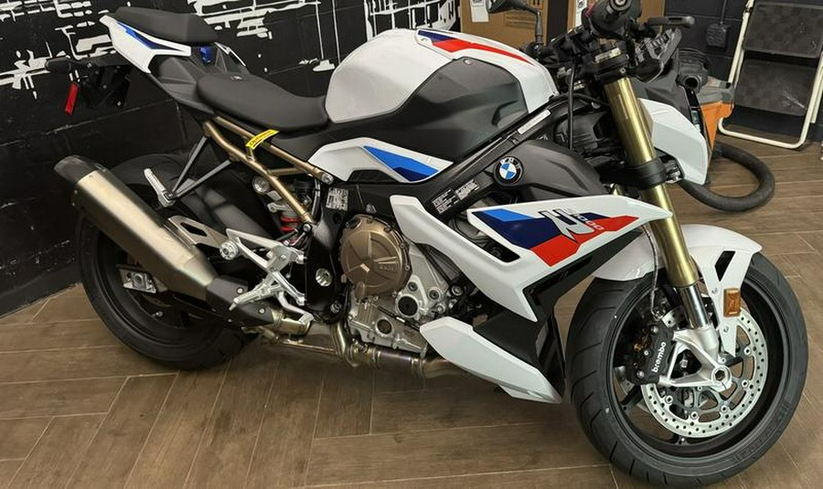 2024 BMW S1000R