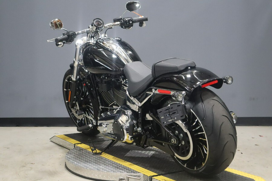 2025 Harley-Davidson Breakout