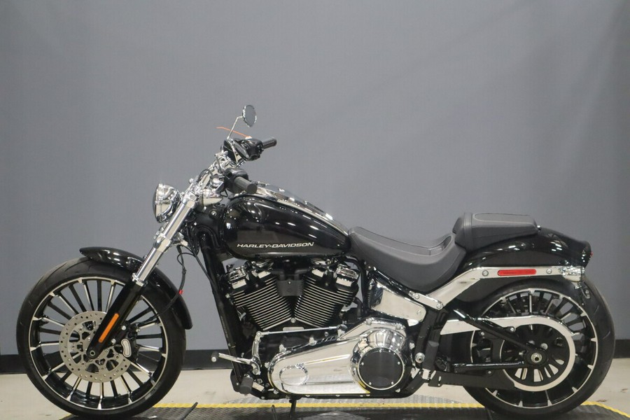 2025 Harley-Davidson Breakout