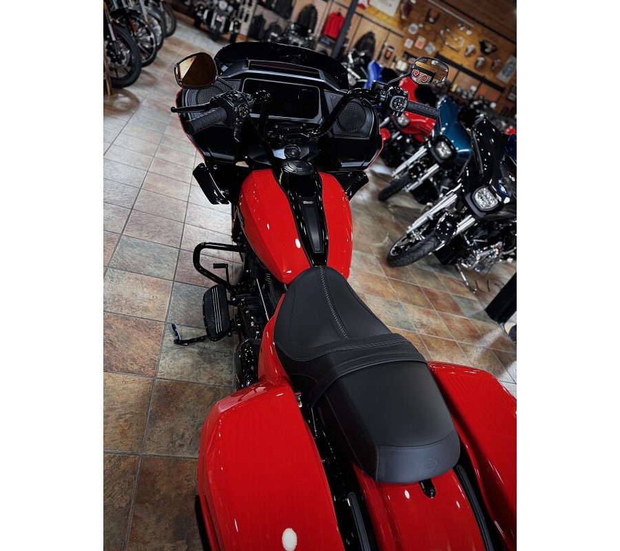 2026 Harley-Davidson® Road Glide® Blood Orange Black Trim