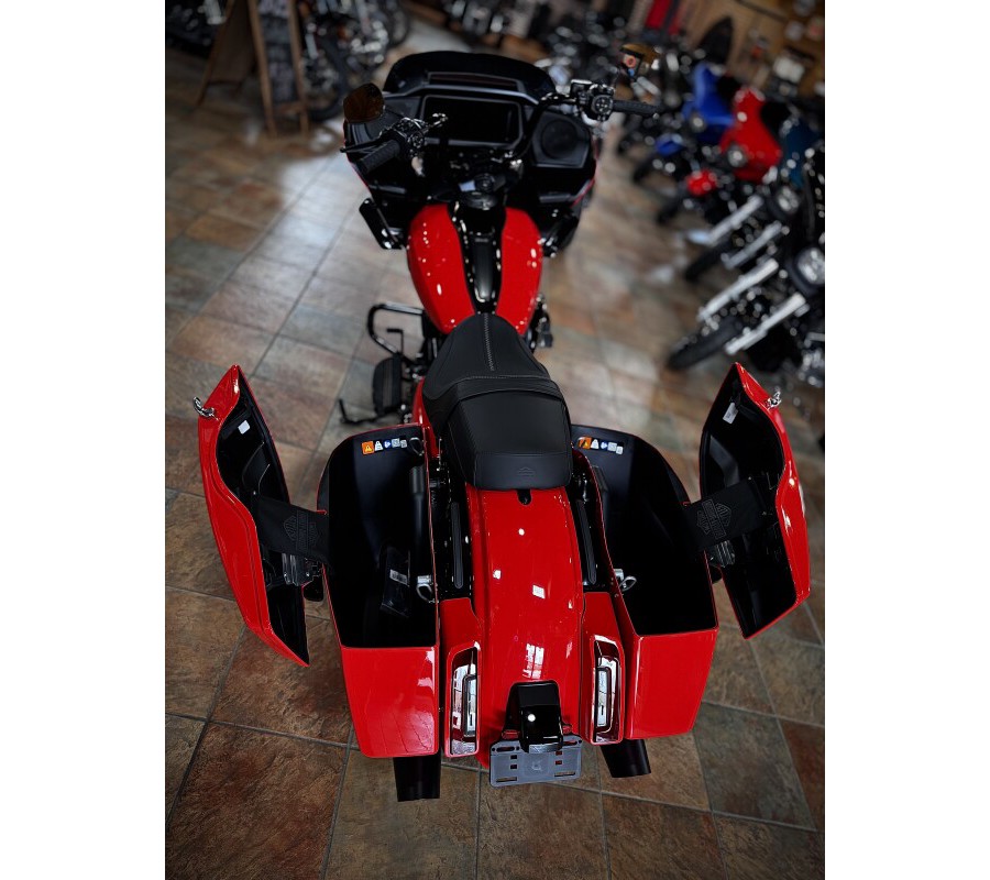 2026 Harley-Davidson® Road Glide® Blood Orange Black Trim