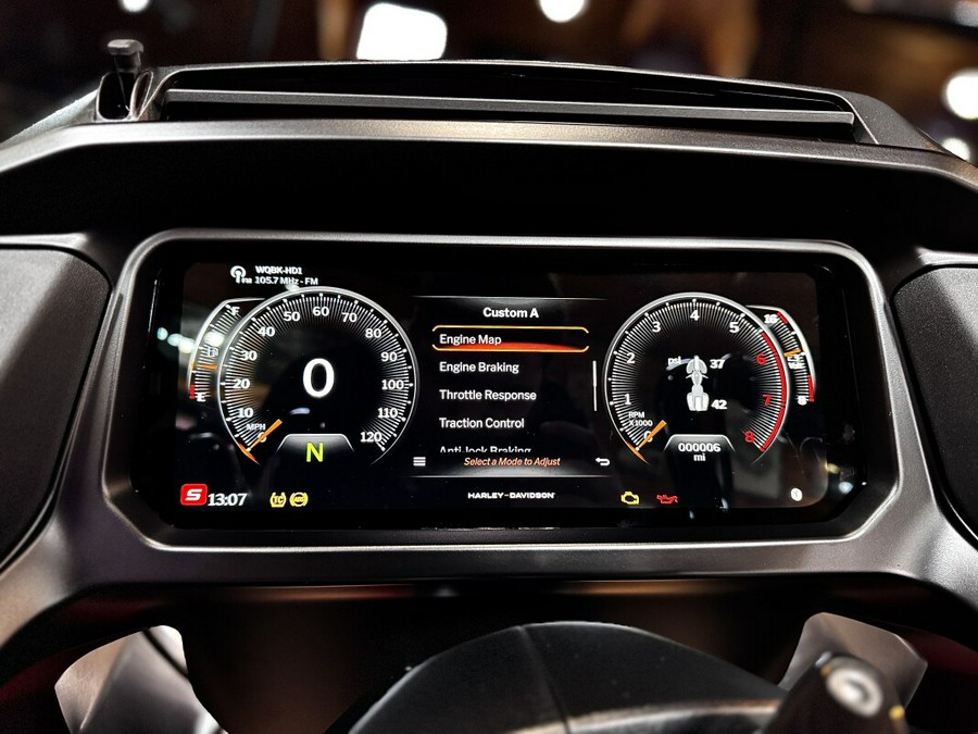 2026 Harley-Davidson® Road Glide® Blood Orange Black Trim