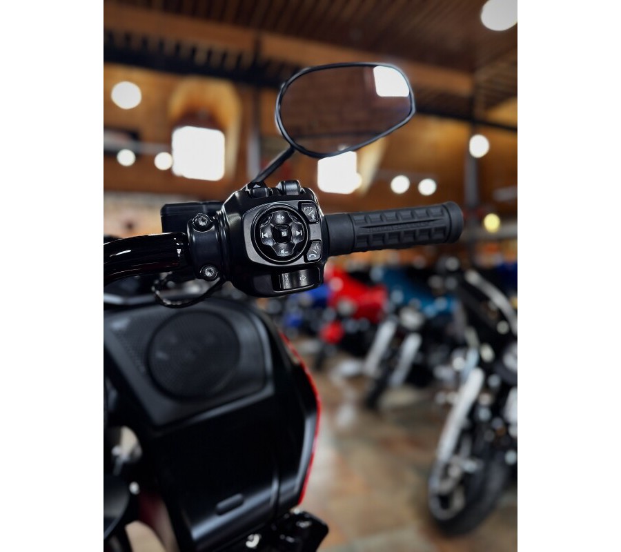 2026 Harley-Davidson® Road Glide® Blood Orange Black Trim