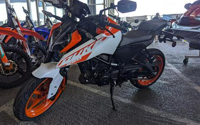 2024 KTM 250 Duke