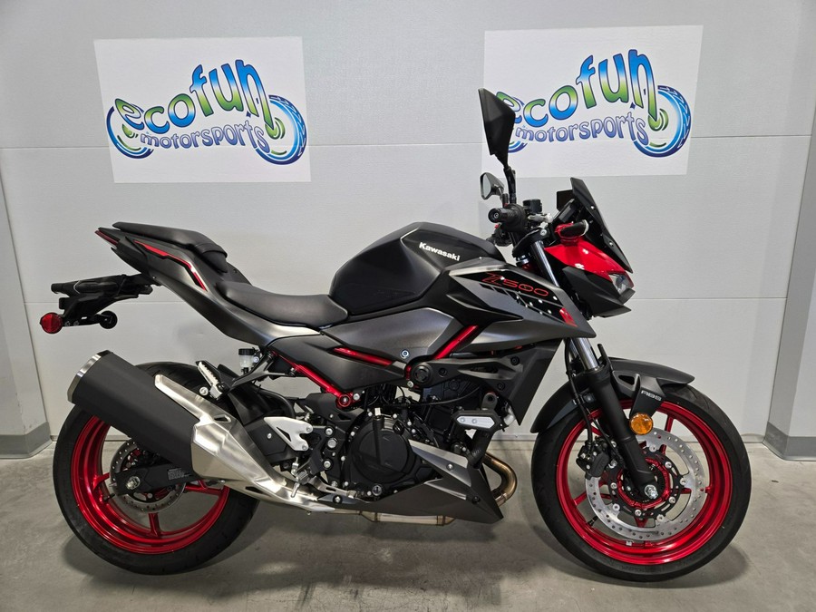 2025 Kawasaki Z500 SE ABS