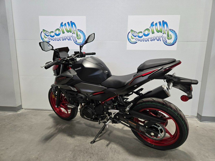 2025 Kawasaki Z500 SE ABS