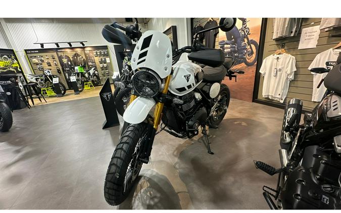 2026 Triumph Scrambler 400 XC