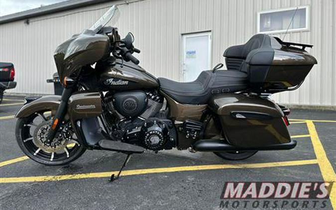 2023 Indian Motorcycle Roadmaster® Dark Horse®