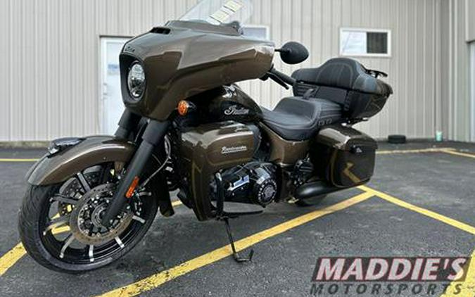 2023 Indian Motorcycle Roadmaster® Dark Horse®