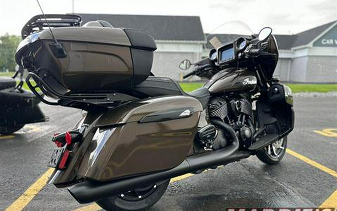 2023 Indian Motorcycle Roadmaster® Dark Horse®