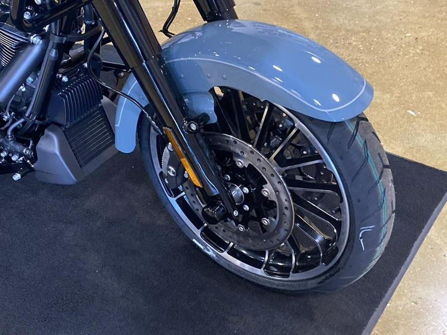 2024 Harley-Davidson® FLTRT - Road Glide® 3