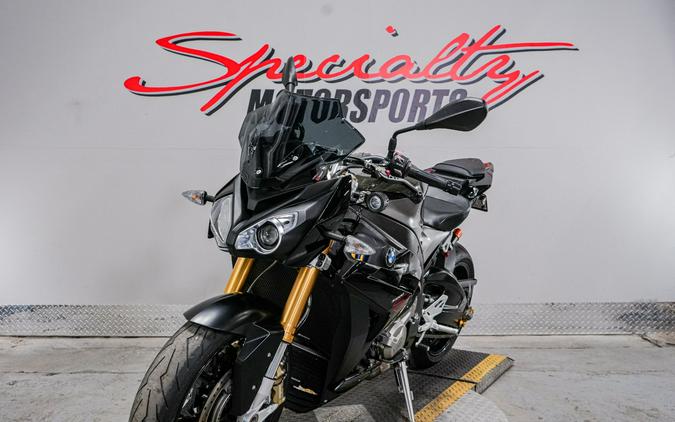 2016 BMW S 1000 R