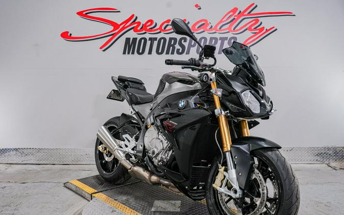 2016 BMW S 1000 R