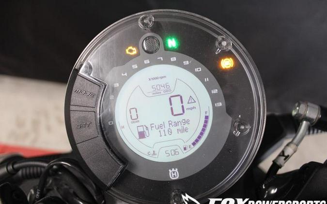2022 Husqvarna® Svartpilen 401