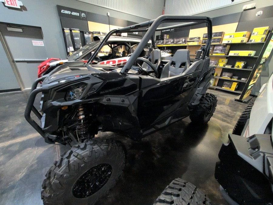 2025 Can-Am Maverick Sport DPS