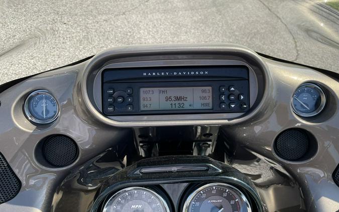 2013 Harley-Davidson FLTRXSE2 CVO Road Glide Custom