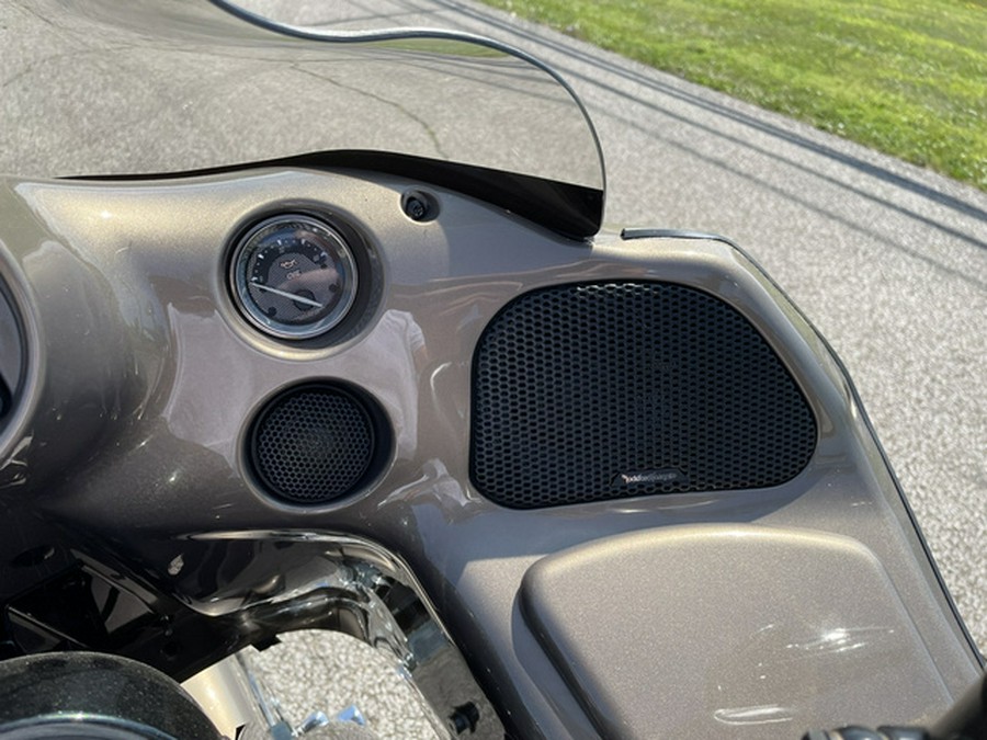 2013 Harley-Davidson FLTRXSE2 CVO Road Glide Custom