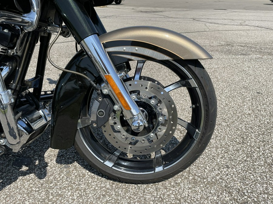 2013 Harley-Davidson FLTRXSE2 CVO Road Glide Custom