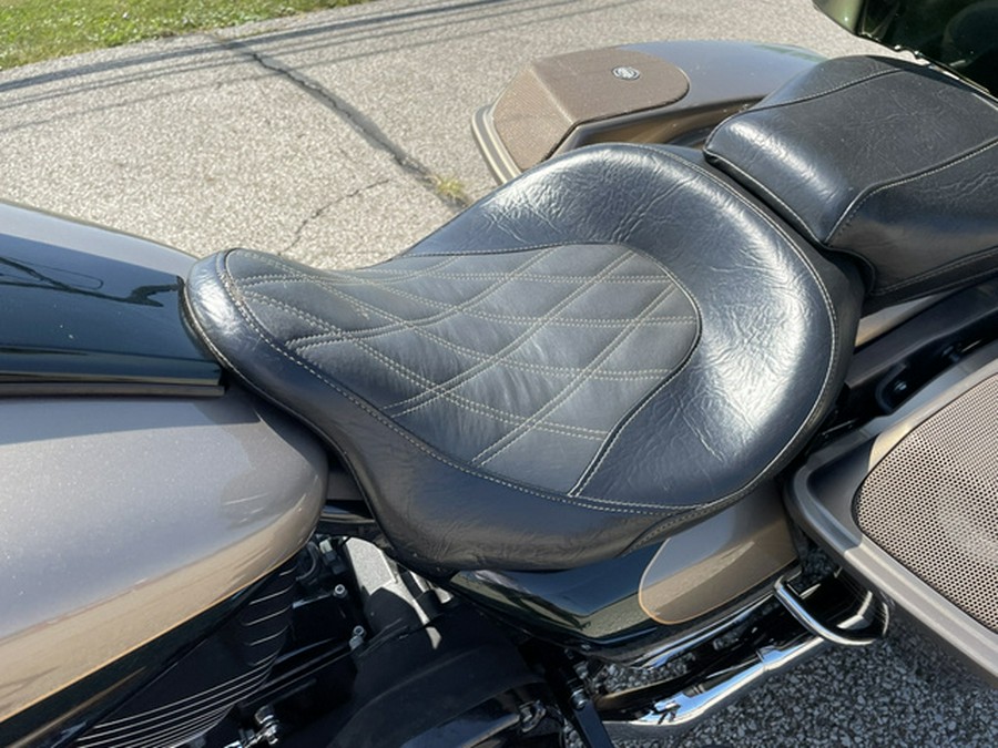2013 Harley-Davidson FLTRXSE2 CVO Road Glide Custom