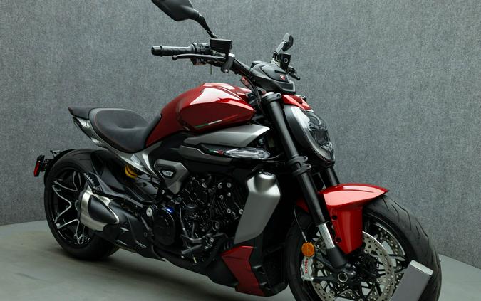 2026 DUCATI XDIAVEL V4