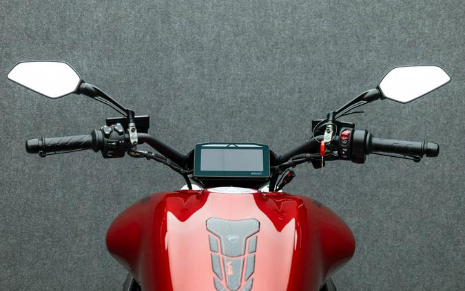 2026 DUCATI XDIAVEL V4