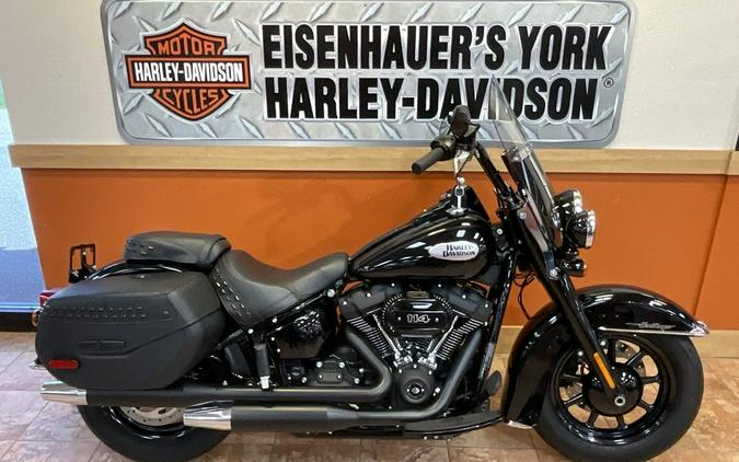 2022 Harley-Davidson® FLHCS - Heritage Classic 114