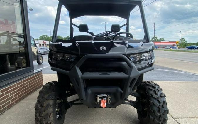 2025 Can-Am Defender XT HD10