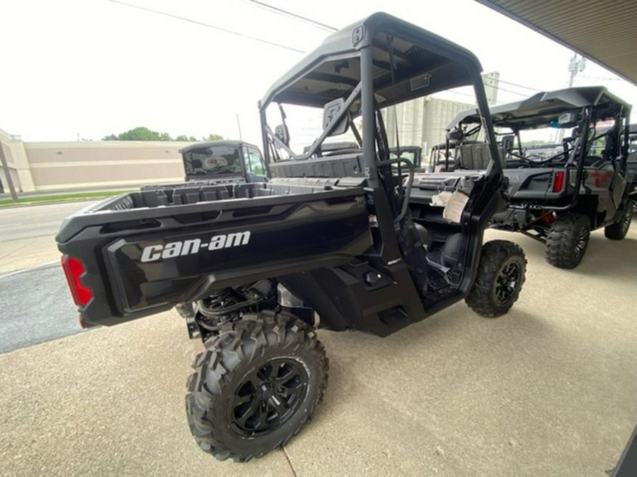 2025 Can-Am Defender XT HD10