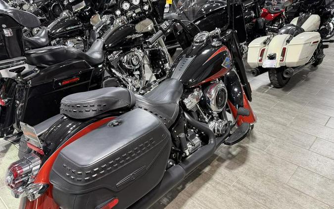 2025 Harley-Davidson® FLHC - Heritage Classic
