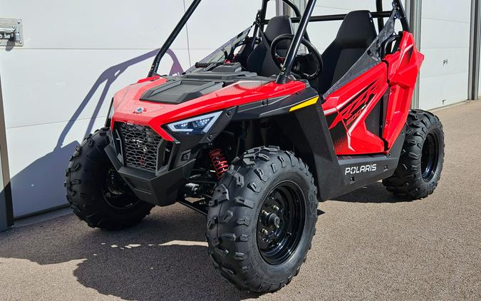 2025 Polaris RZR 200 EFI