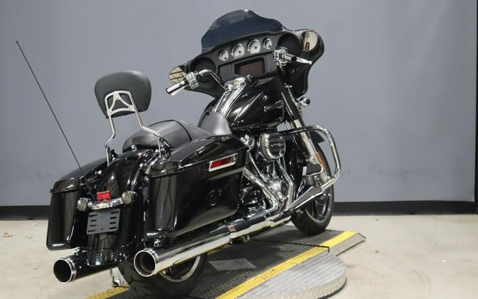 2022 Harley-Davidson Street Glide Vivid Black
