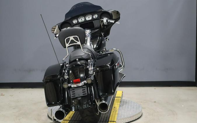 2022 Harley-Davidson Street Glide Vivid Black