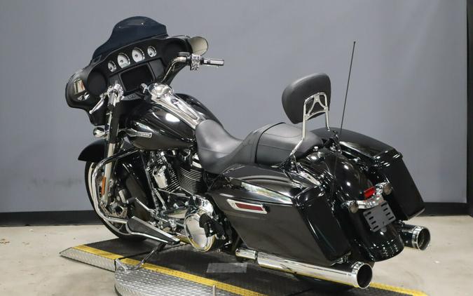 2022 Harley-Davidson Street Glide Vivid Black