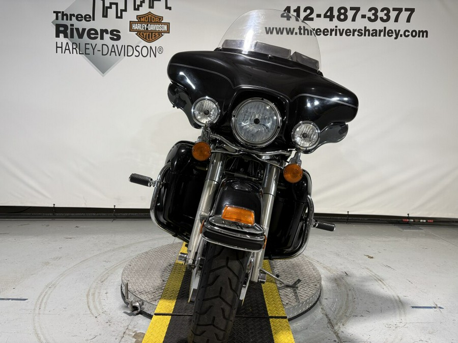 2010 Harley-Davidson® Electra Glide® Ultra Classic® Vivid Black