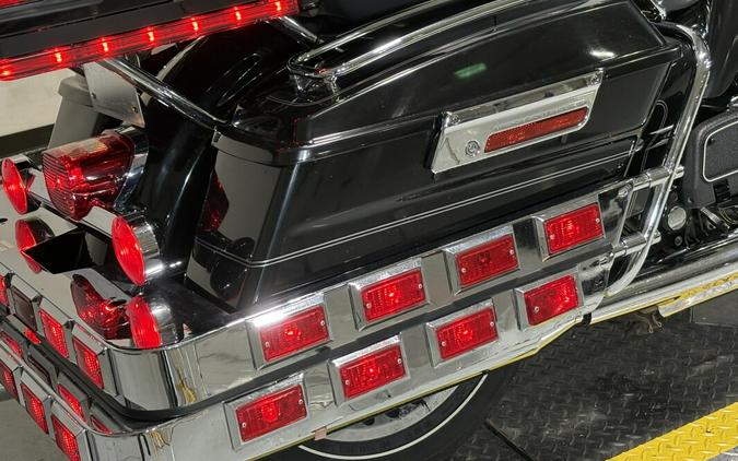 2010 Harley-Davidson® Electra Glide® Ultra Classic® Vivid Black
