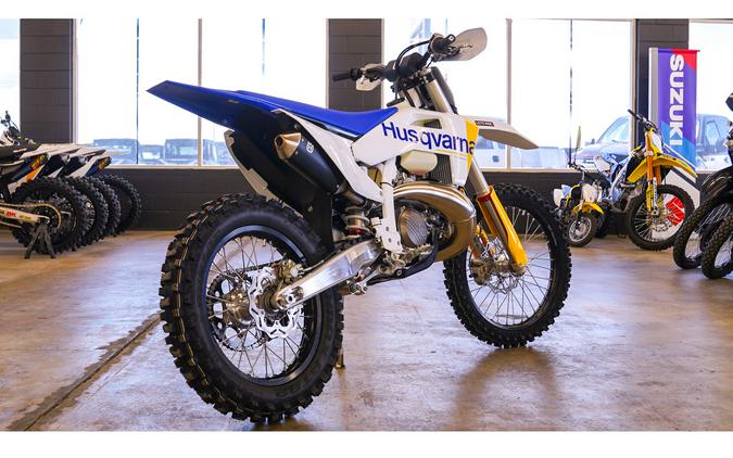 2027 TX 300 - Husqvarna Motorcycles