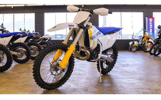 2027 TX 300 - Husqvarna Motorcycles