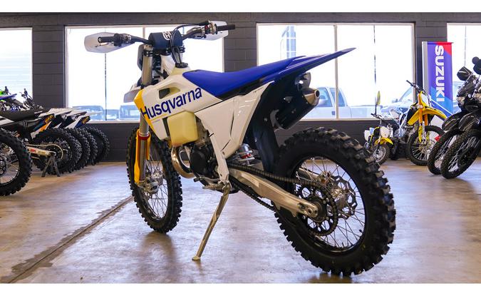 2027 TX 300 - Husqvarna Motorcycles