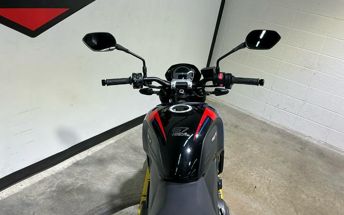 2026 Triumph Trident 660 Triple Tribute Edition