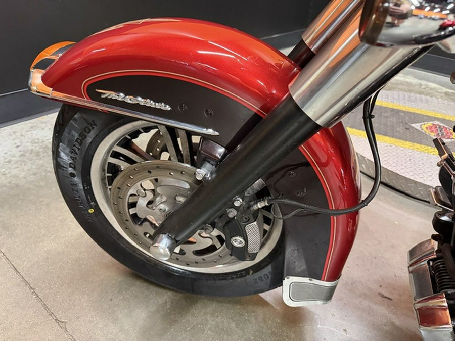 2012 Harley-Davidson Trike FLHTCUTG - Tri Glide Ultra Classic