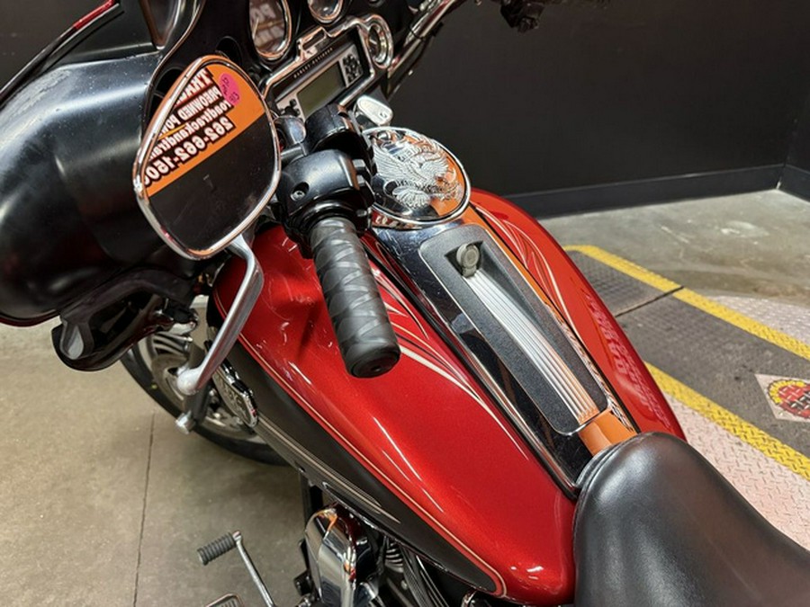 2012 Harley-Davidson Trike FLHTCUTG - Tri Glide Ultra Classic