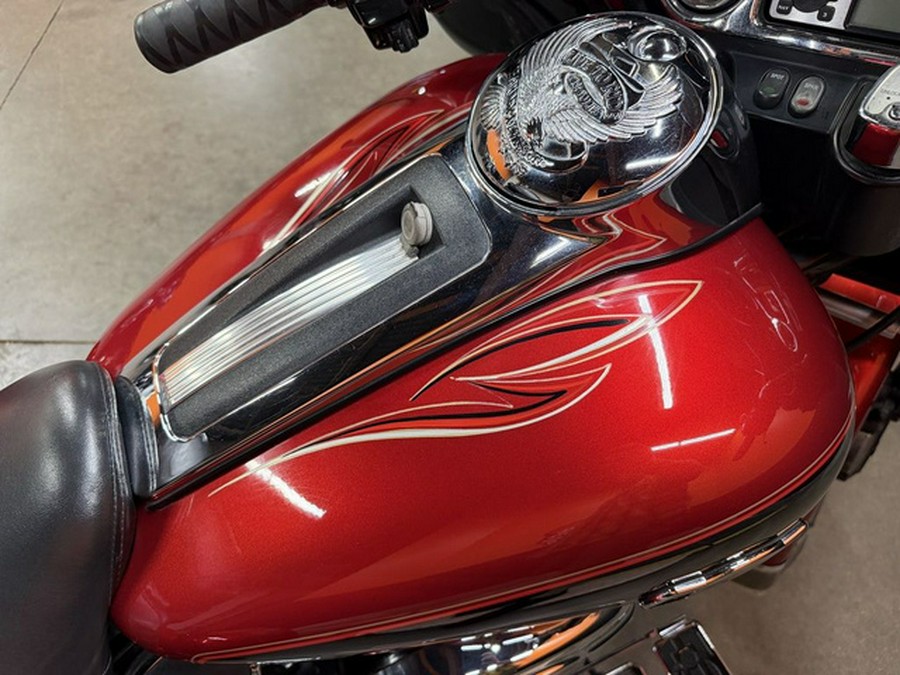 2012 Harley-Davidson Trike FLHTCUTG - Tri Glide Ultra Classic