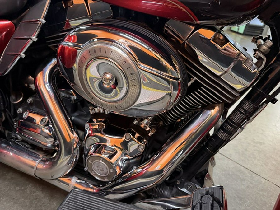 2012 Harley-Davidson Trike FLHTCUTG - Tri Glide Ultra Classic