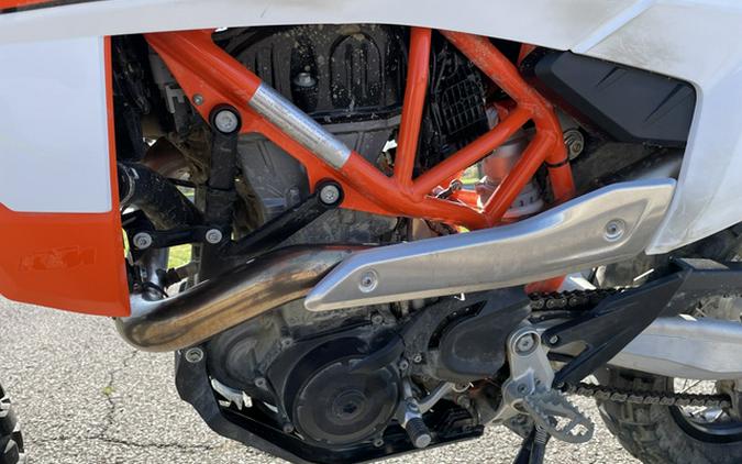 2026 KTM Enduro 690 R
