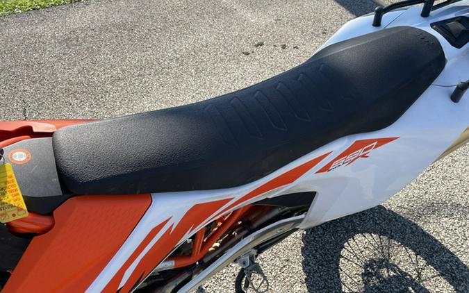 2026 KTM Enduro 690 R