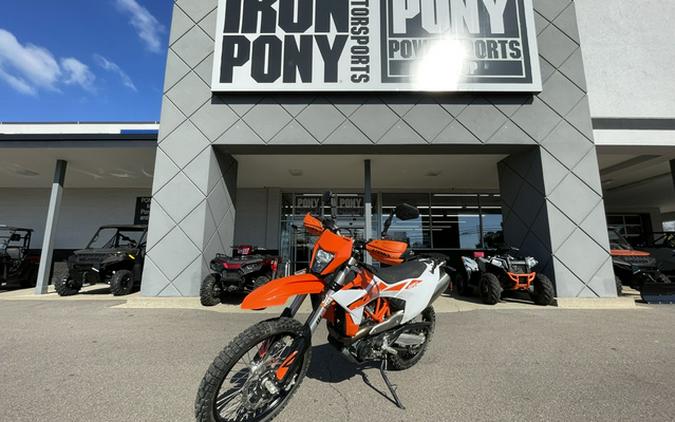 2026 KTM Enduro 690 R