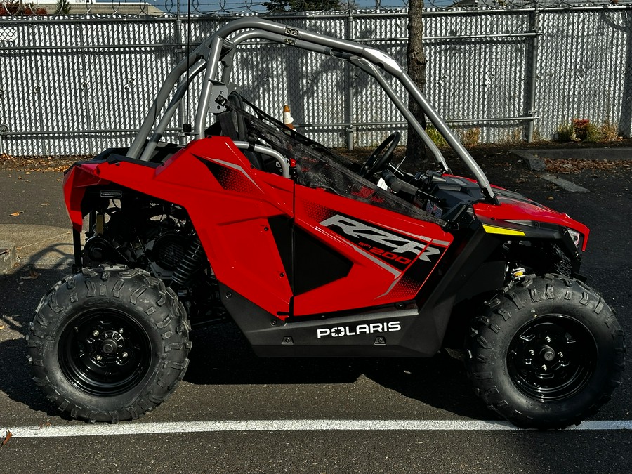 2026 Polaris RZR 200 EFI